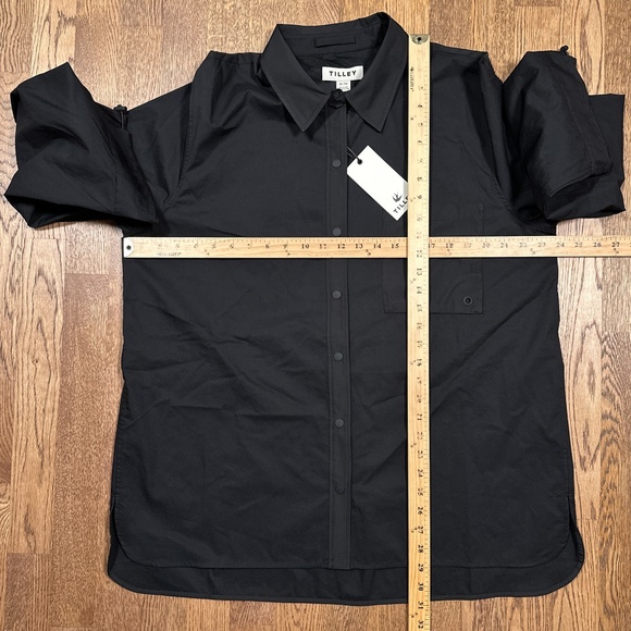 NWT Tilley Snap Front Tech Shirt Black Hiking Fishing Utility Womens XL - Picture 12 of 12